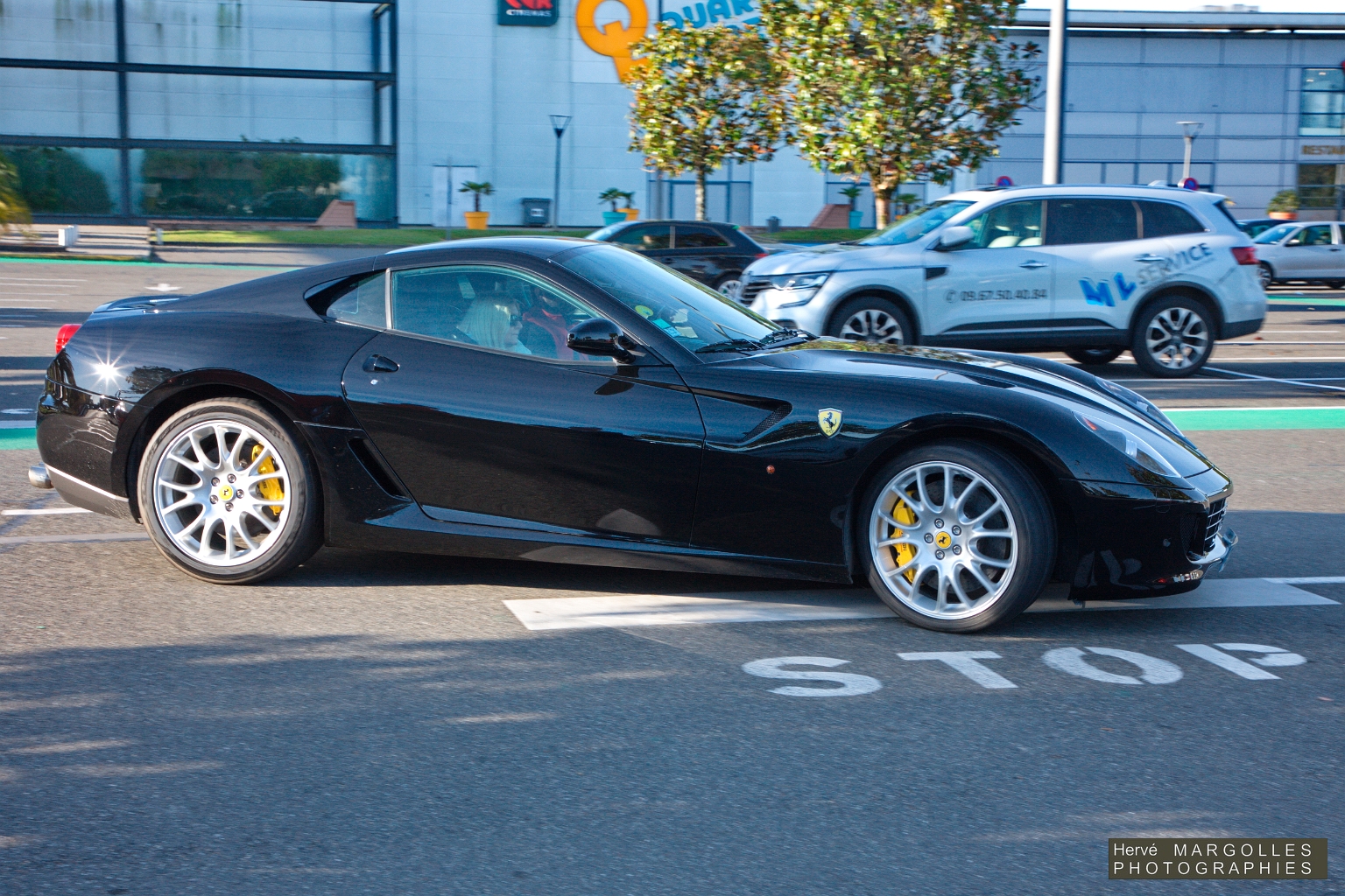Ferrari 599 GTB-01.jpg